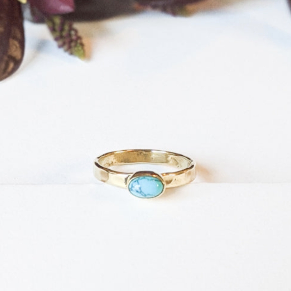 NWT Baizaar Oval Turquoise Hammered Stacking Ring, Size 6.75